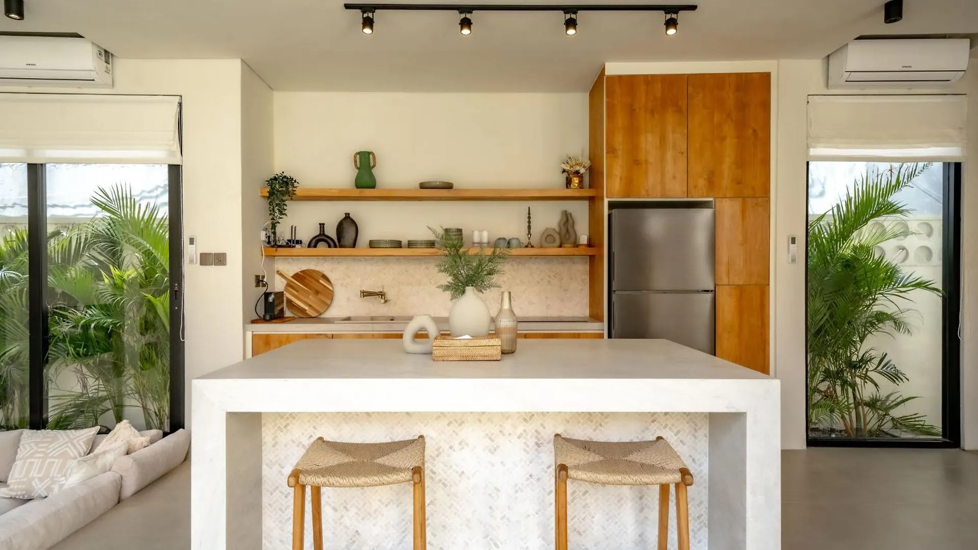 Casanna Umalas Canggu Villa